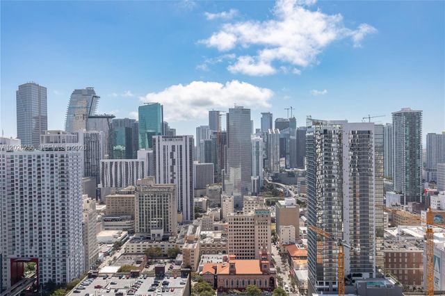 121 NE 5th St 510, Miami, FL 33132