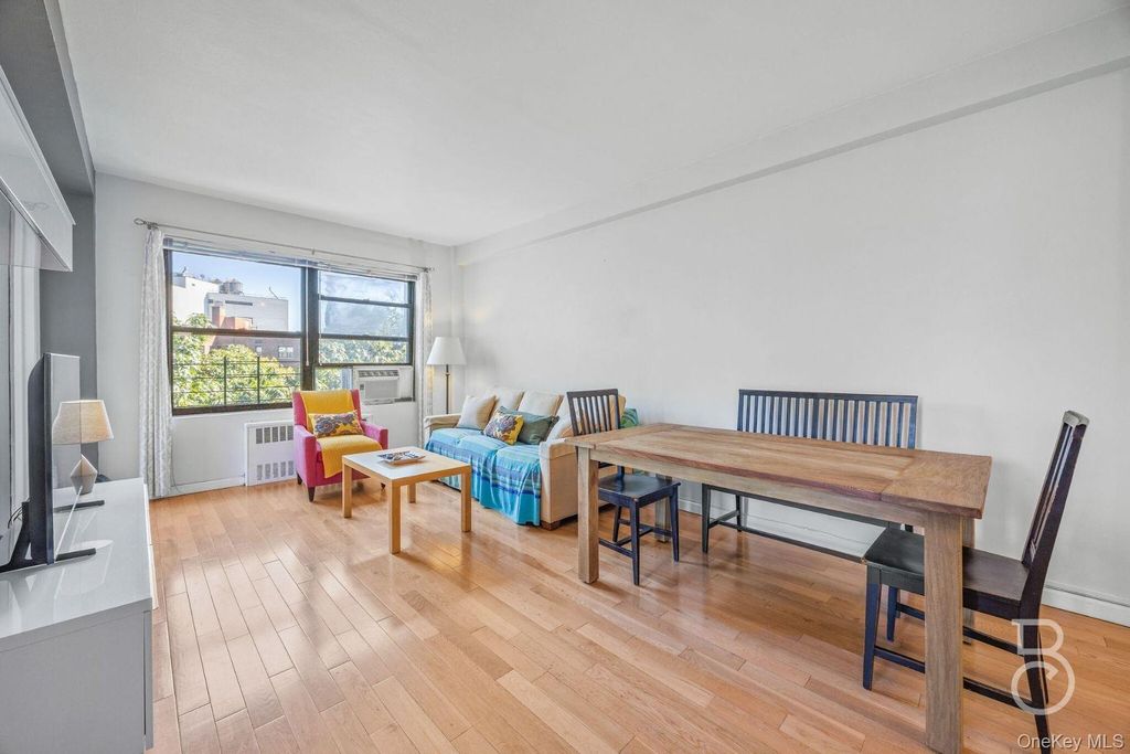 99-52 66th Road 5D, Astoria, NY 11374
