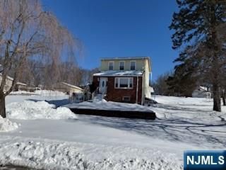 57 Dietrich Lane, North Haledon, NJ 07508