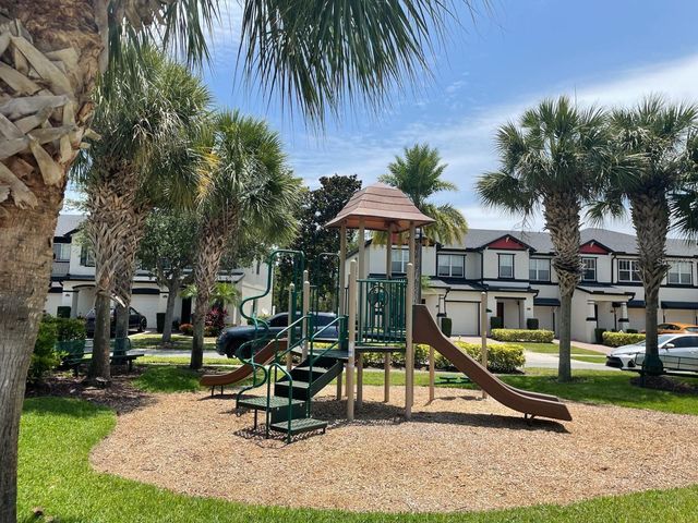 10303 PARK COMMONS DRIVE, Orlando, FL 32832