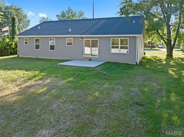 5707 Humbert Road, Godfrey, IL 62035