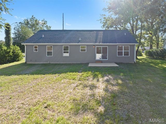 5707 Humbert Road, Godfrey, IL 62035