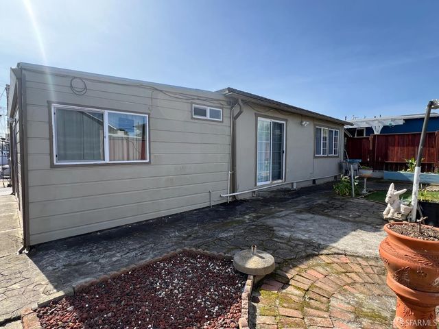 10 Bradford Drive, South San Francisco, CA 94080