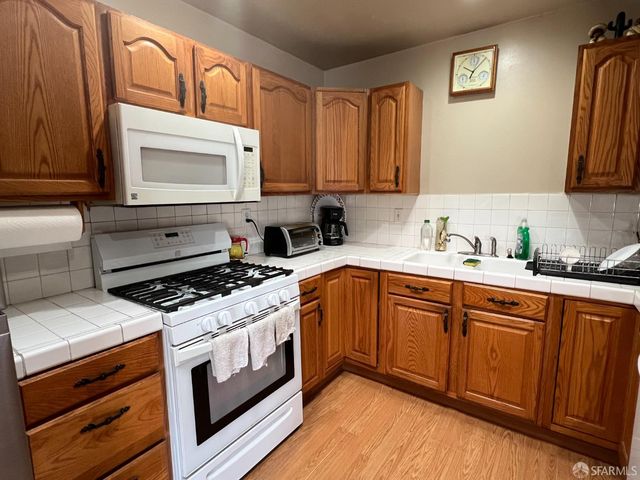 10 Bradford Drive, South San Francisco, CA 94080