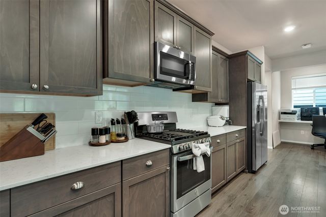 32670 Stuart Avenue SE, Black Diamond, WA 98010