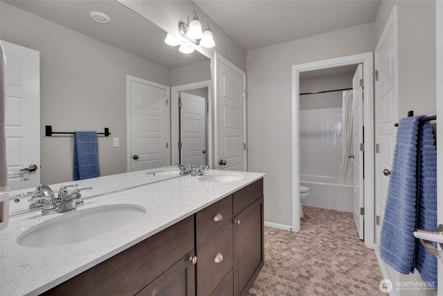 32670 Stuart Avenue SE, Black Diamond, WA 98010