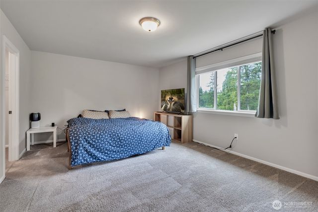 32670 Stuart Avenue SE, Black Diamond, WA 98010