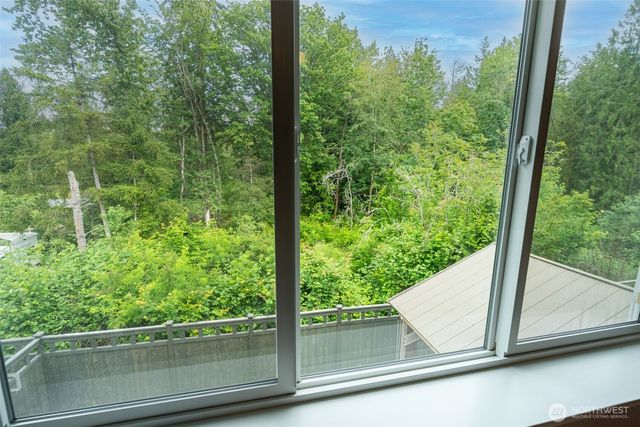 32670 Stuart Avenue SE, Black Diamond, WA 98010