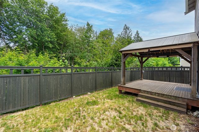 32670 Stuart Avenue SE, Black Diamond, WA 98010