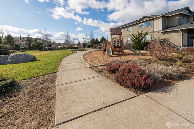 32670 Stuart Avenue SE, Black Diamond, WA 98010
