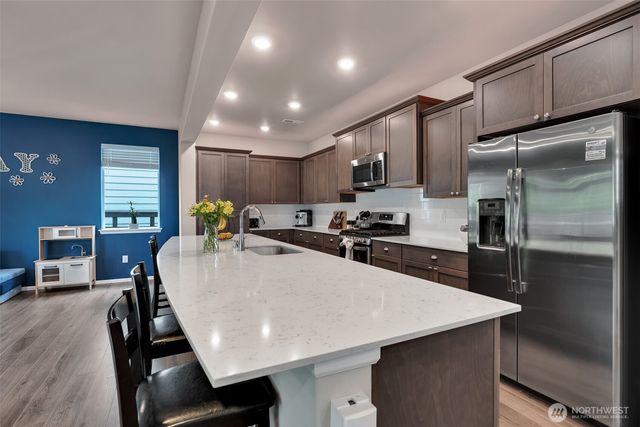 32670 Stuart Avenue SE, Black Diamond, WA 98010