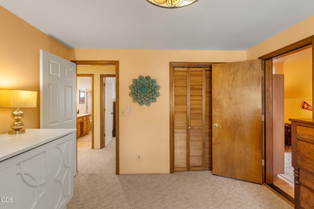 420 S Oregon Street, Jacksonville, OR 97530