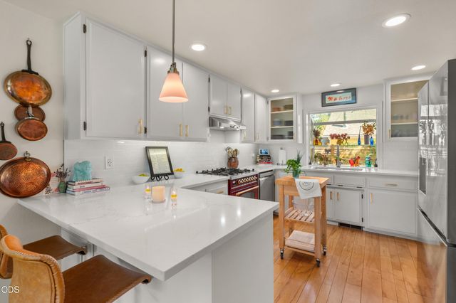 420 S Oregon Street, Jacksonville, OR 97530