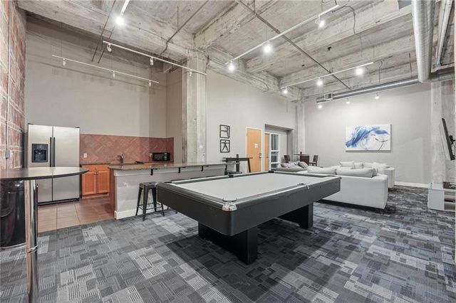 321 W 7th Street 407, Kansas City, MO 64105