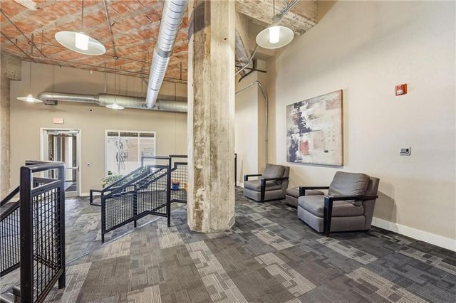 321 W 7th Street 407, Kansas City, MO 64105