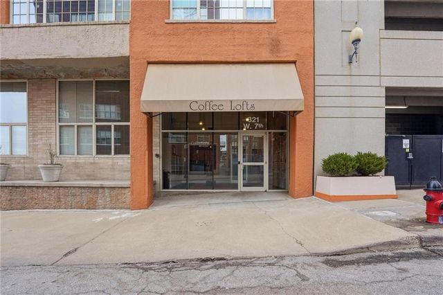 321 W 7th Street 407, Kansas City, MO 64105