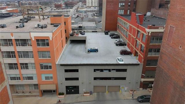 321 W 7th Street 407, Kansas City, MO 64105