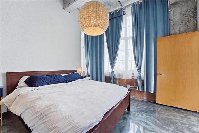 321 W 7th Street 407, Kansas City, MO 64105