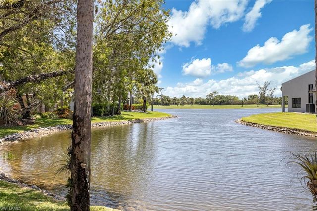 144 Bears Paw TRL, Naples, FL 34105