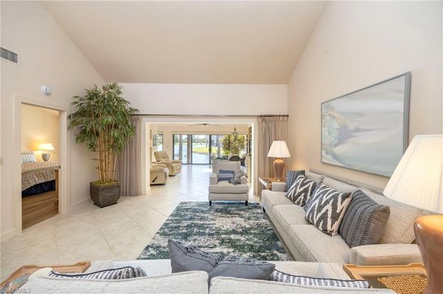 144 Bears Paw TRL, Naples, FL 34105