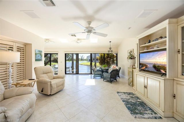 144 Bears Paw TRL, Naples, FL 34105