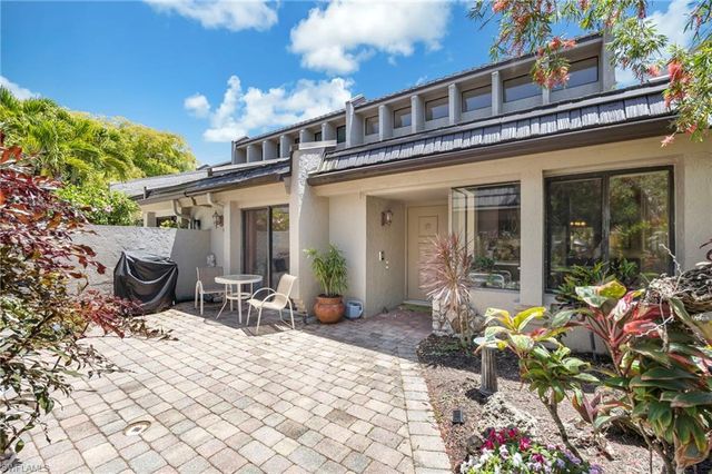 144 Bears Paw TRL, Naples, FL 34105