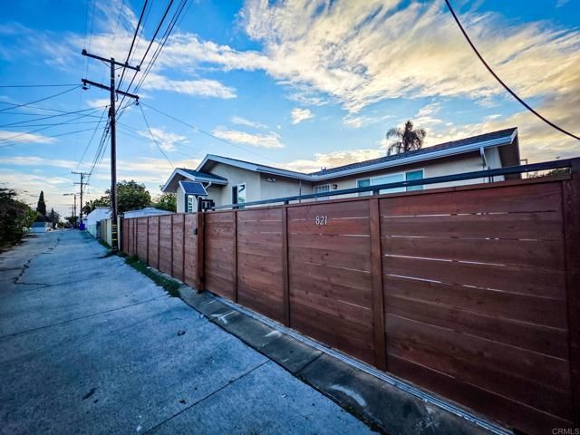 819 Raven Street, San Diego, CA 92102