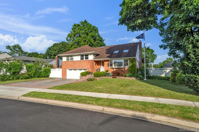 46 Audrey Road, Westbury, NY 11590