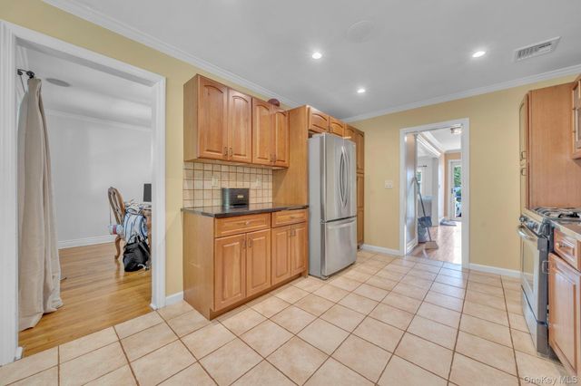 46 Audrey Road, Westbury, NY 11590