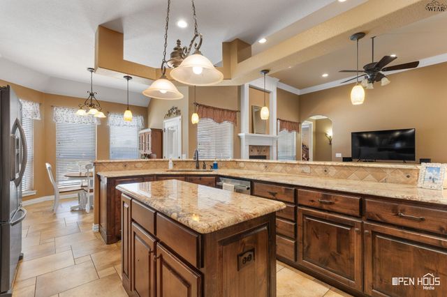 2909 S SHEPHERDS GLEN, Wichita Falls, TX 76308