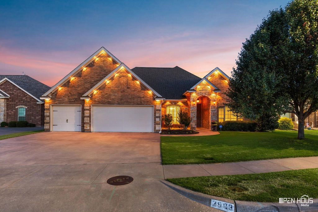 2909 S SHEPHERDS GLEN, Wichita Falls, TX 76308