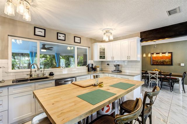 326 MEHLENBACHER ROAD, Belleair, FL 33756