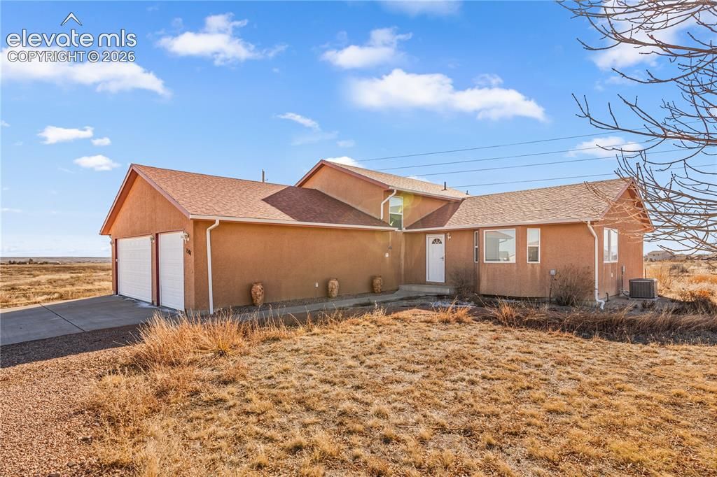 1501 N Gentry Lane, Pueblo West, CO 81007
