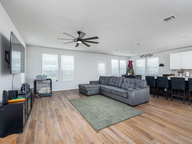121 Graver ST, Georgetown, TX 78626