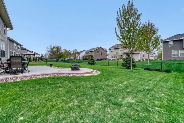 6799 Jensen Avenue S, Cottage Grove, MN 55016