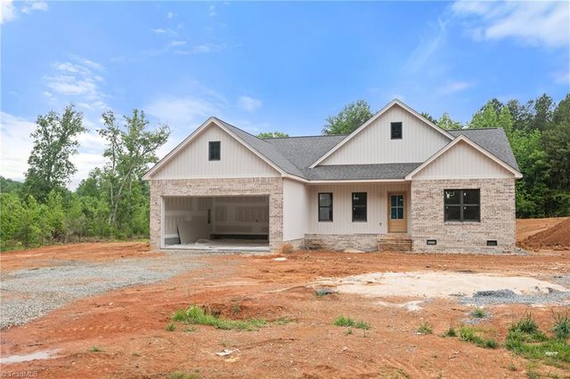 434 Potters Landing, Denton, NC 27239