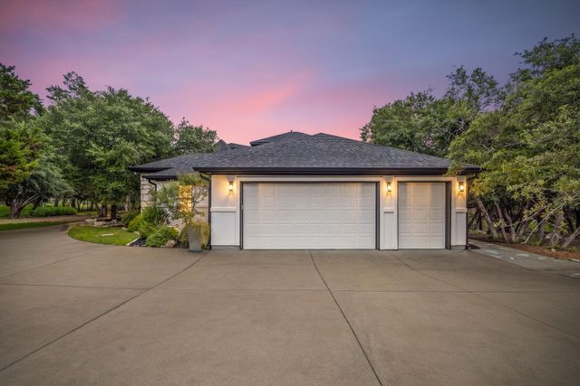 1403 Camelback, Leander, TX 78641