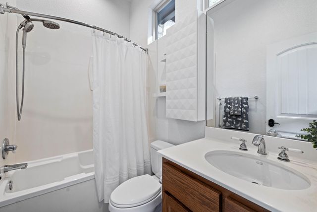 1403 Camelback, Leander, TX 78641