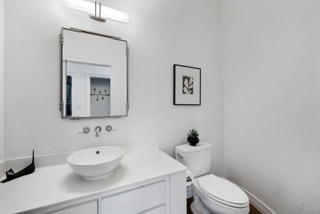 1403 Camelback, Leander, TX 78641