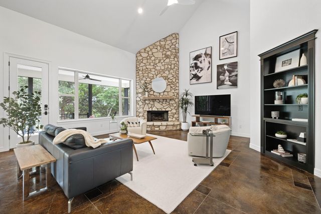 1403 Camelback, Leander, TX 78641