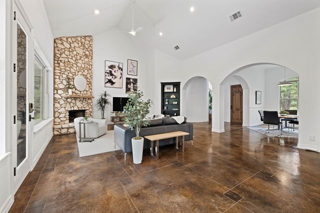 1403 Camelback, Leander, TX 78641