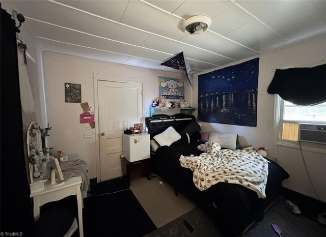 1216 Lolly Lane, Greensboro, NC 27405