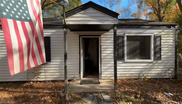 1216 Lolly Lane, Greensboro, NC 27405