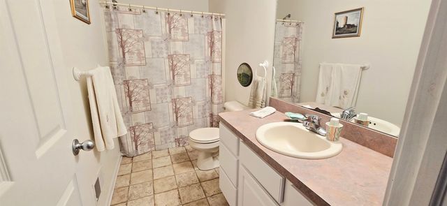 5465 Red Oak Court, Linden, MI 48451