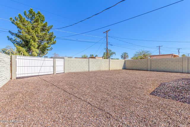 2034 E DON CARLOS Avenue, Tempe, AZ 85281