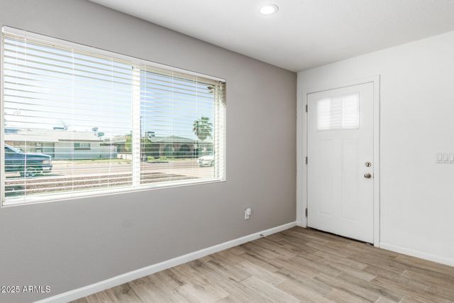 2034 E DON CARLOS Avenue, Tempe, AZ 85281