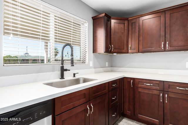 2034 E DON CARLOS Avenue, Tempe, AZ 85281