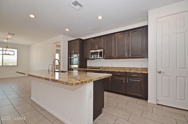 12960 E Pantano View Drive, Vail, AZ 85641