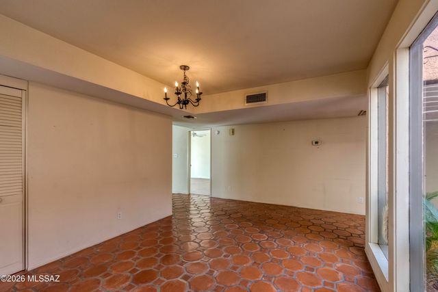 5922 N Placita Del Conde, Tucson, AZ 85718