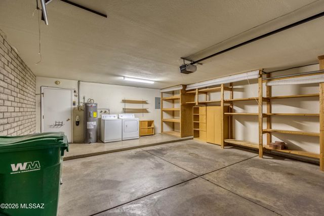 5922 N Placita Del Conde, Tucson, AZ 85718